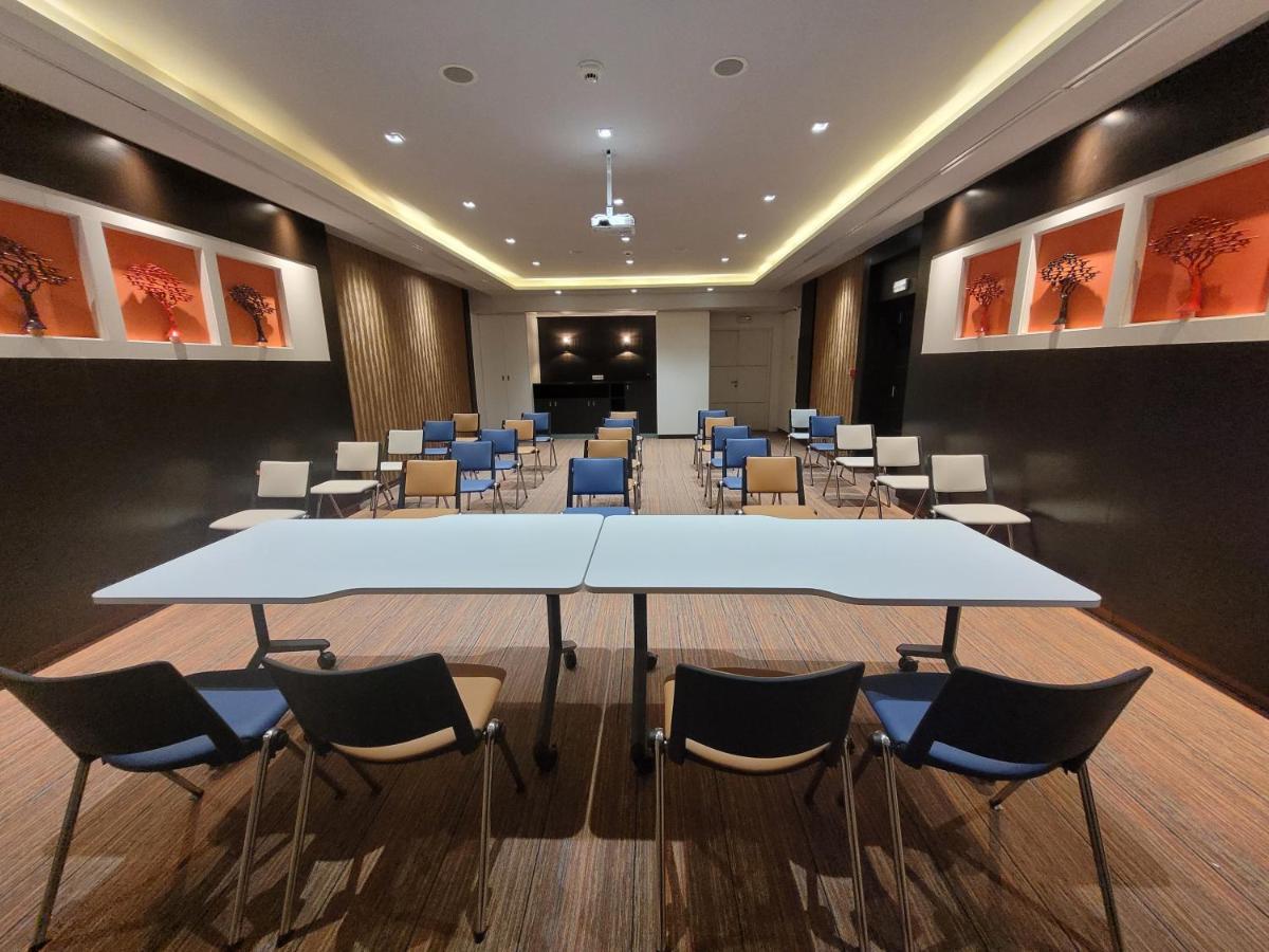 Hotel Tiba